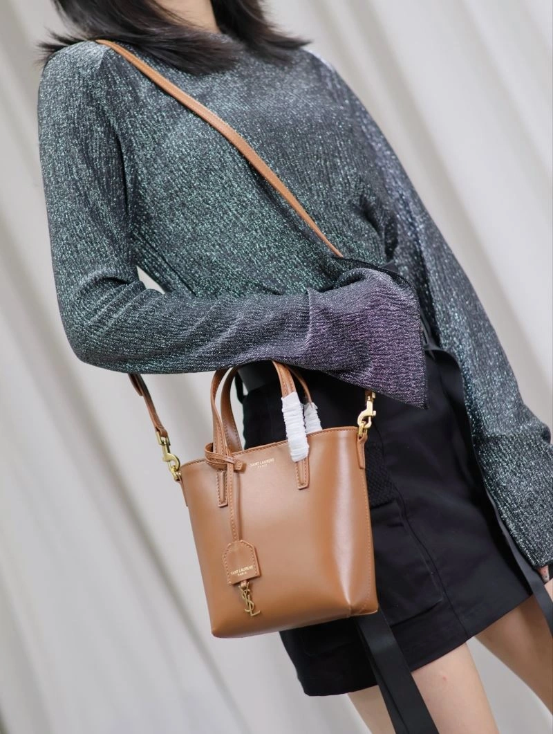 Seasonal YSL Shopping Bags 63280
