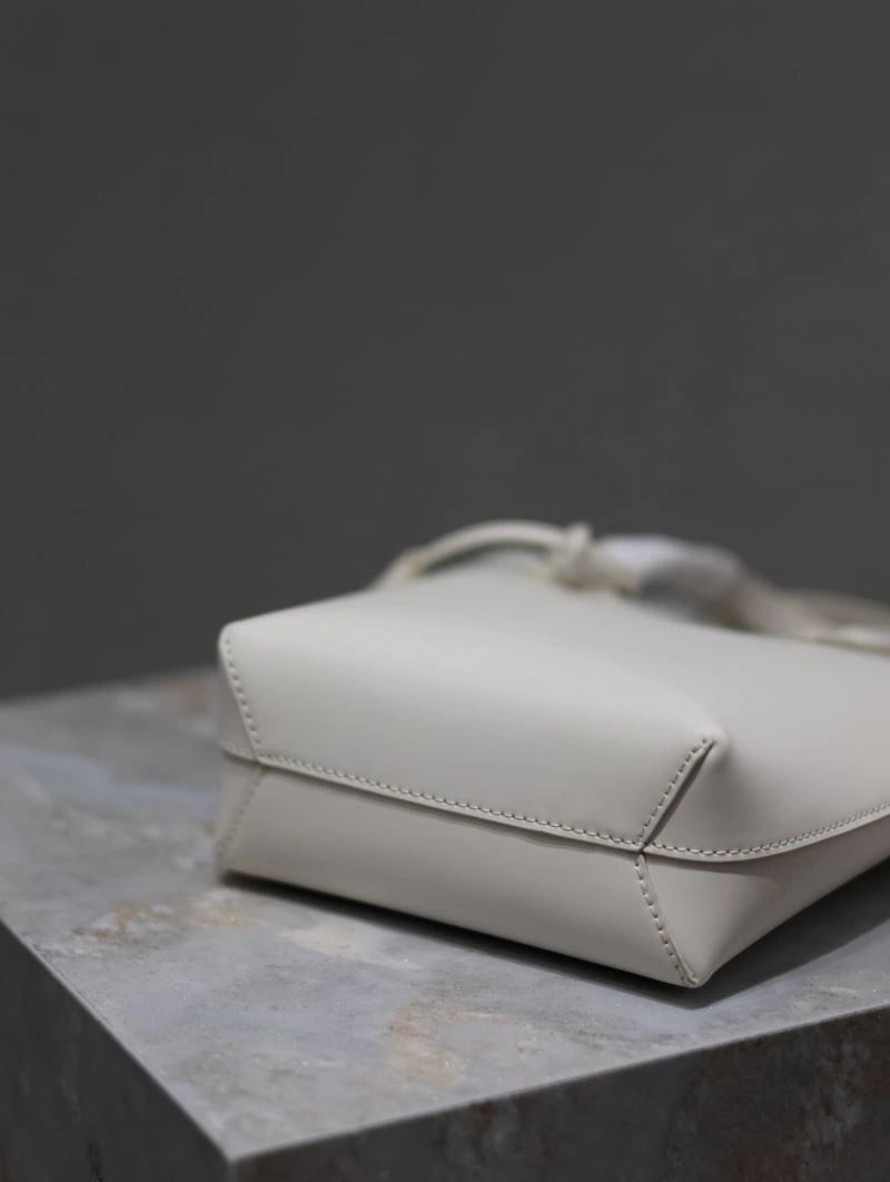 Timeless YSL Shopping Bags 63271