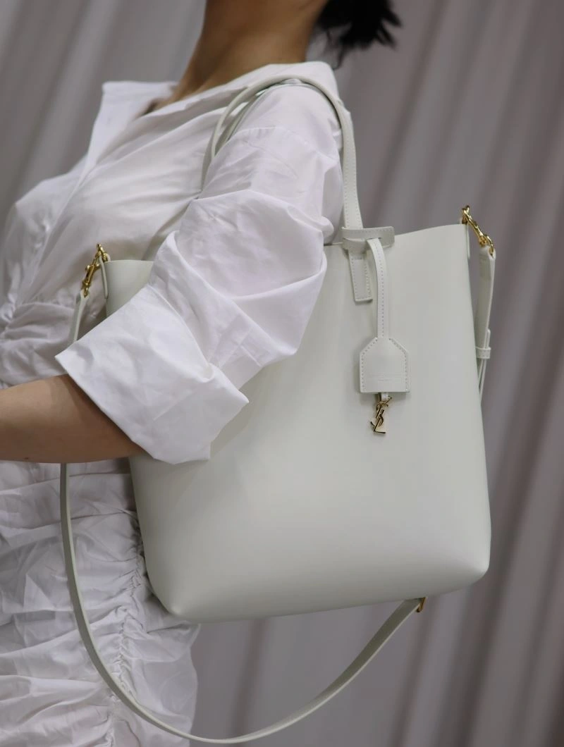 Supportive YSL Shopping Bags 63233