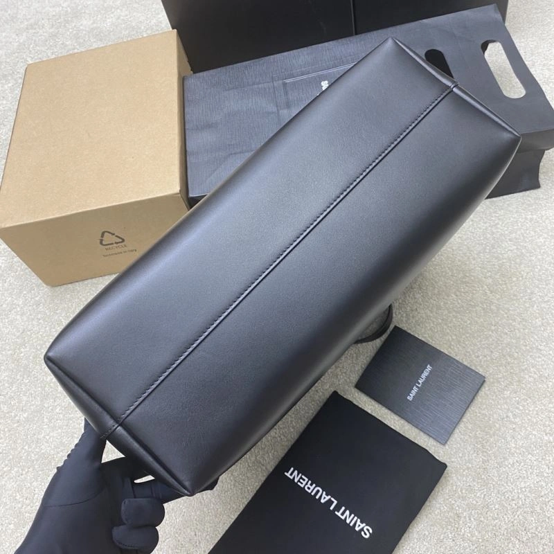 Sleek YSL Shopping Bags 62451