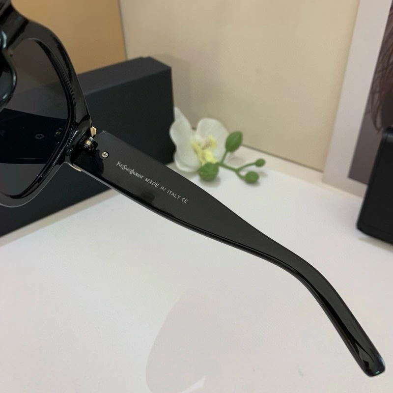 Snug YSL Sunglasses 282701
