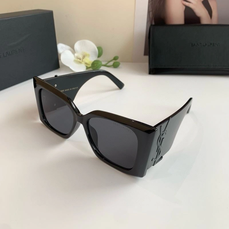 Unique YSL Sunglasses 282684