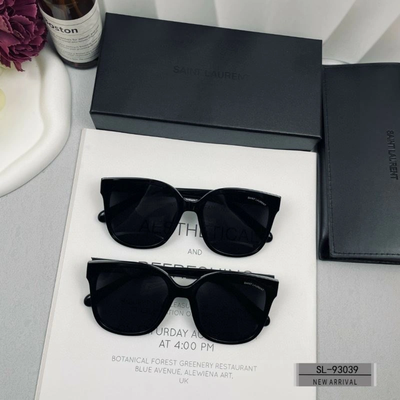 Trendsetting YSL Sunglasses 282683