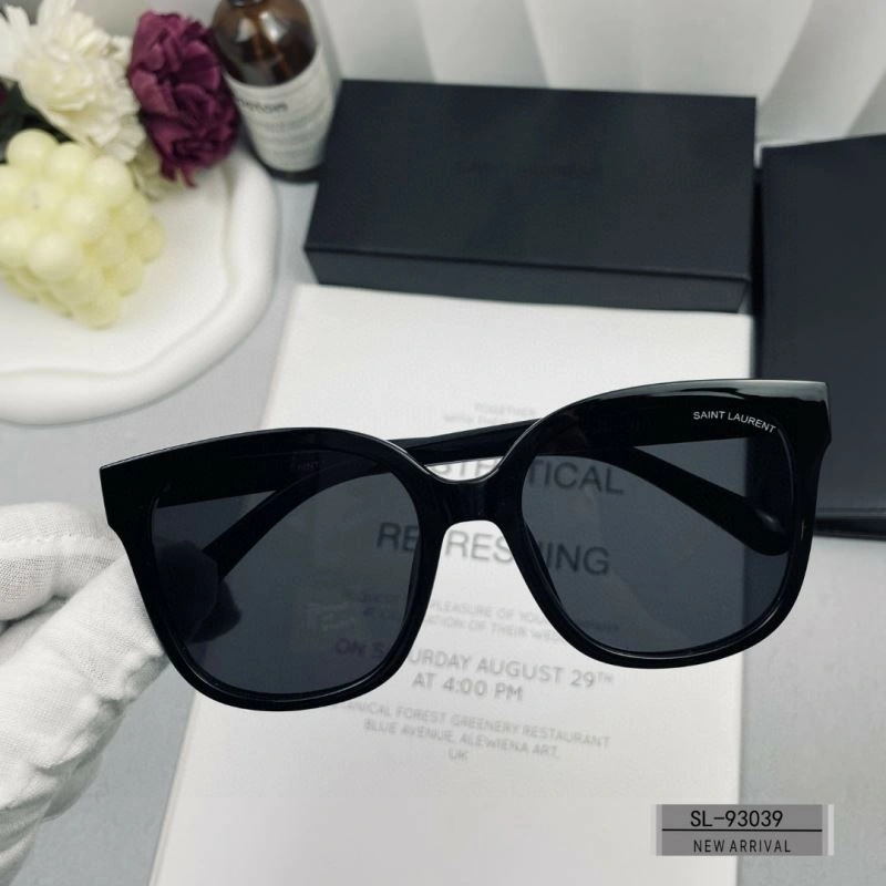 Trendsetting YSL Sunglasses 282683