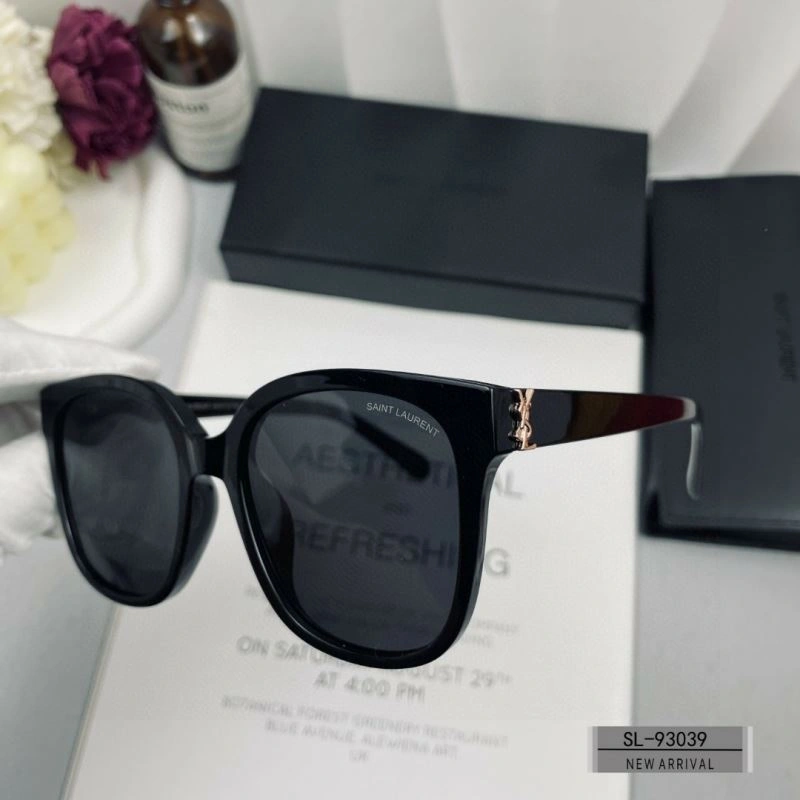 Trendsetting YSL Sunglasses 282683