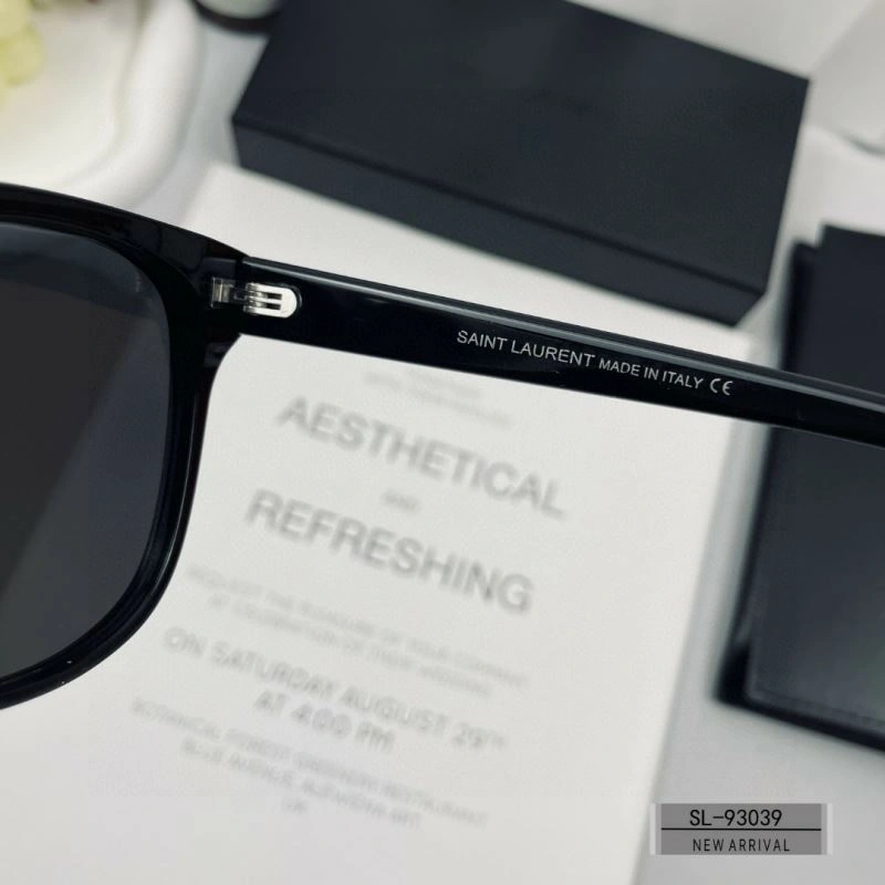 Trendsetting YSL Sunglasses 282683
