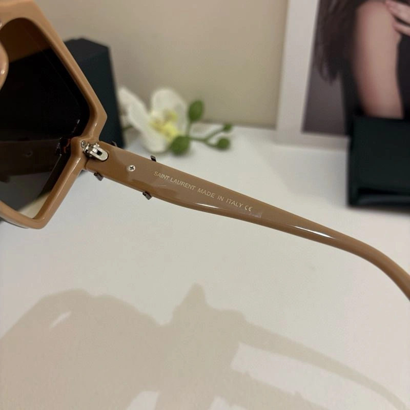 YSL Sunglasses UrbanStyle 282667
