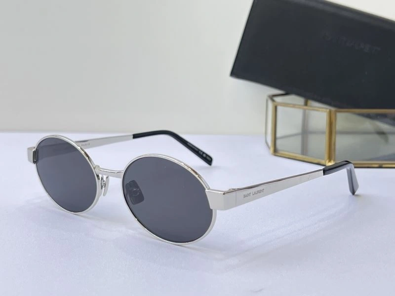 YSL Sunglasses Effortless 282732