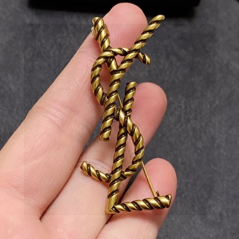 UrbanChic Ysl Brooches 210915