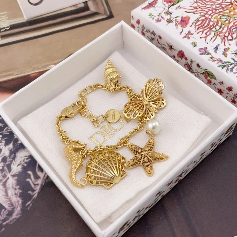Ysl Brooches Functional 210191