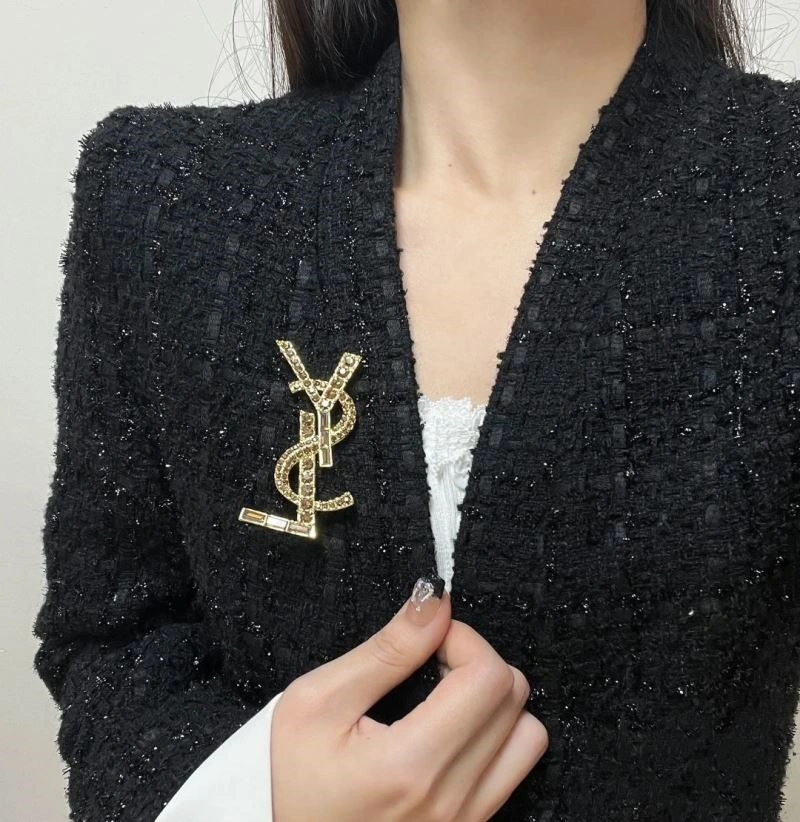 Neat Ysl Brooches 210187