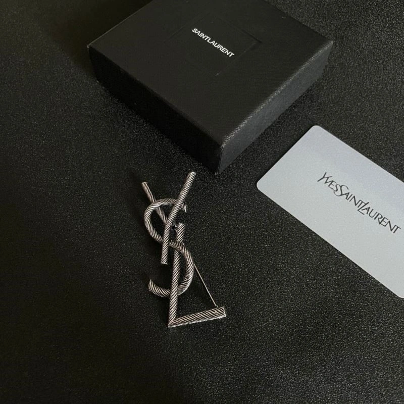 Cozy Ysl Brooches 208903