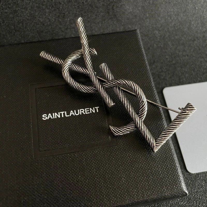 Cozy Ysl Brooches 208903