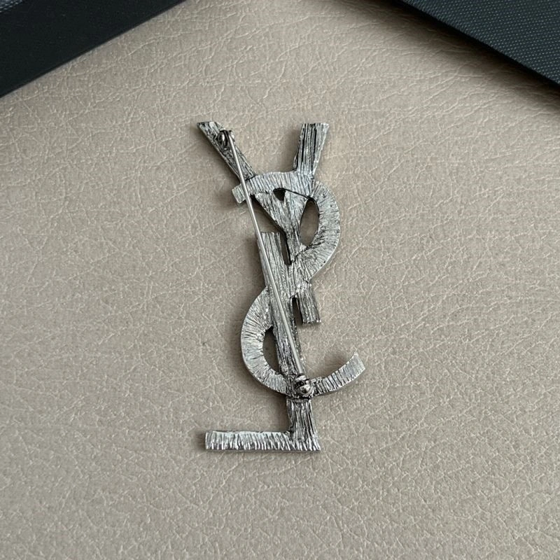 WellDesigned Ysl Brooches 208256