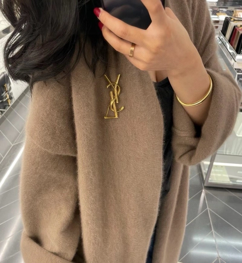 SoftTouch Ysl Brooches 208239