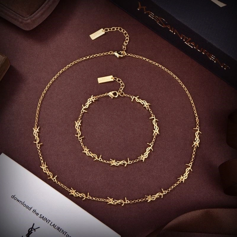Ysl Necklaces Bold 208192