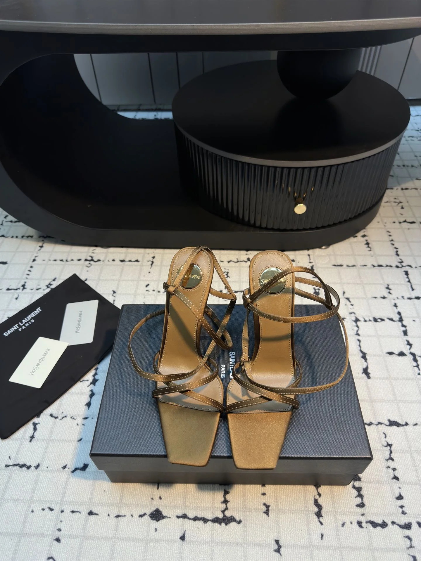 OdorResistant Ysl Sandals 7047