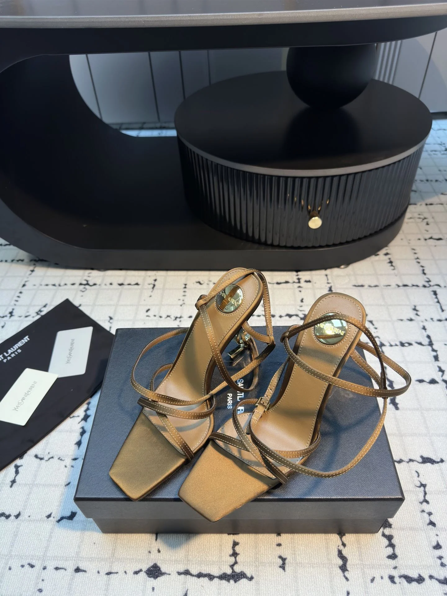 OdorResistant Ysl Sandals 7047