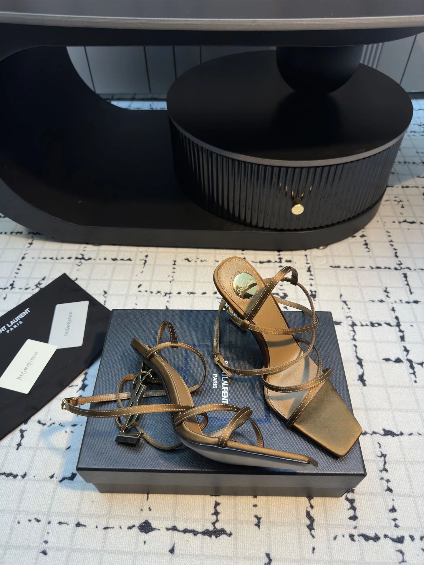 OdorResistant Ysl Sandals 7047