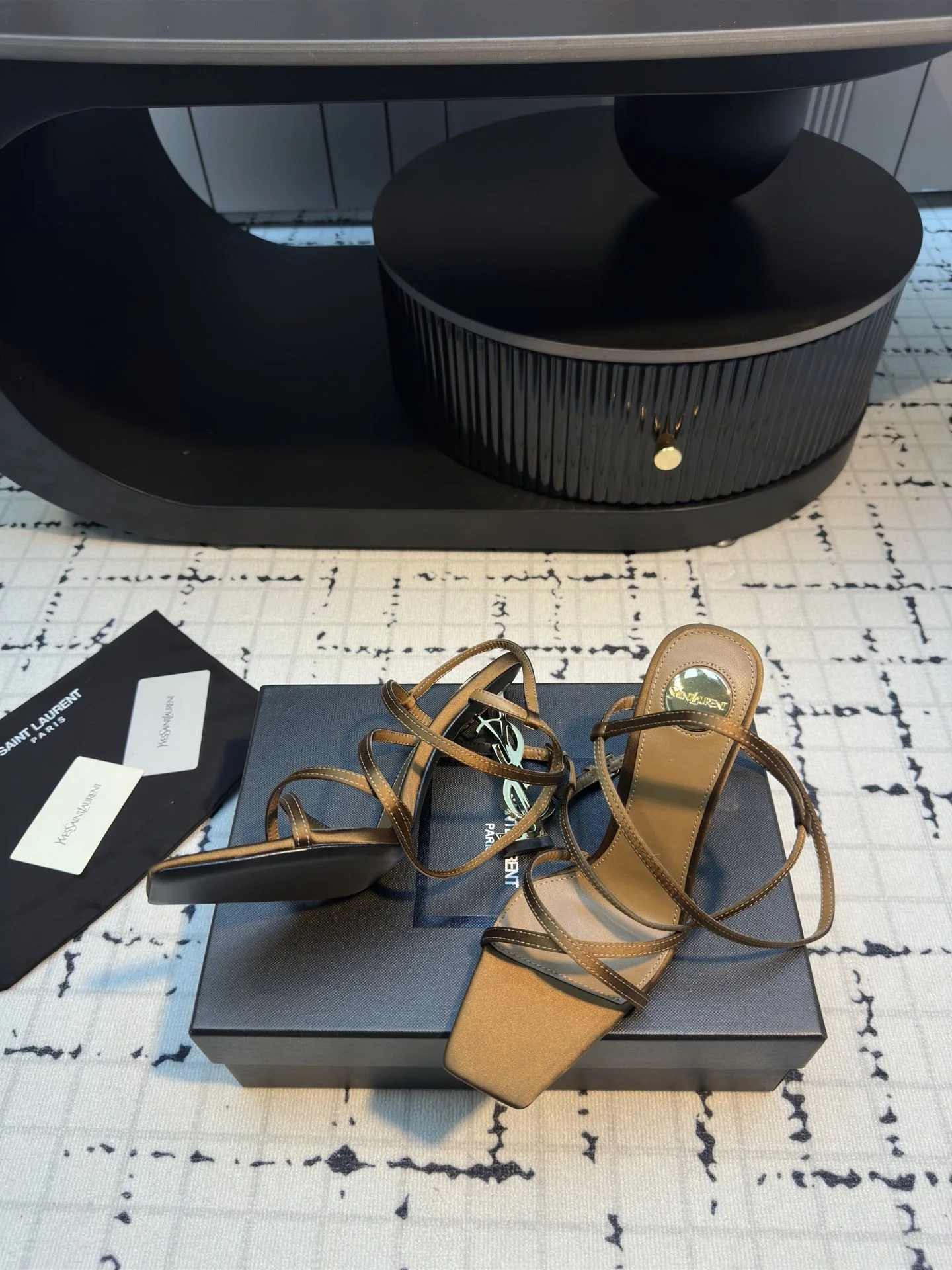 OdorResistant Ysl Sandals 7047