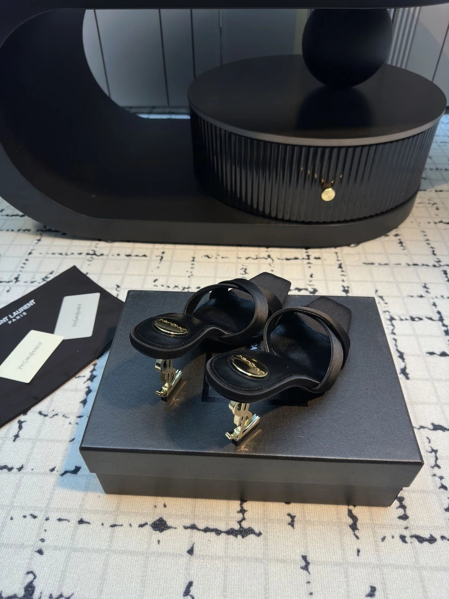 Ysl Sandals Premium 7039