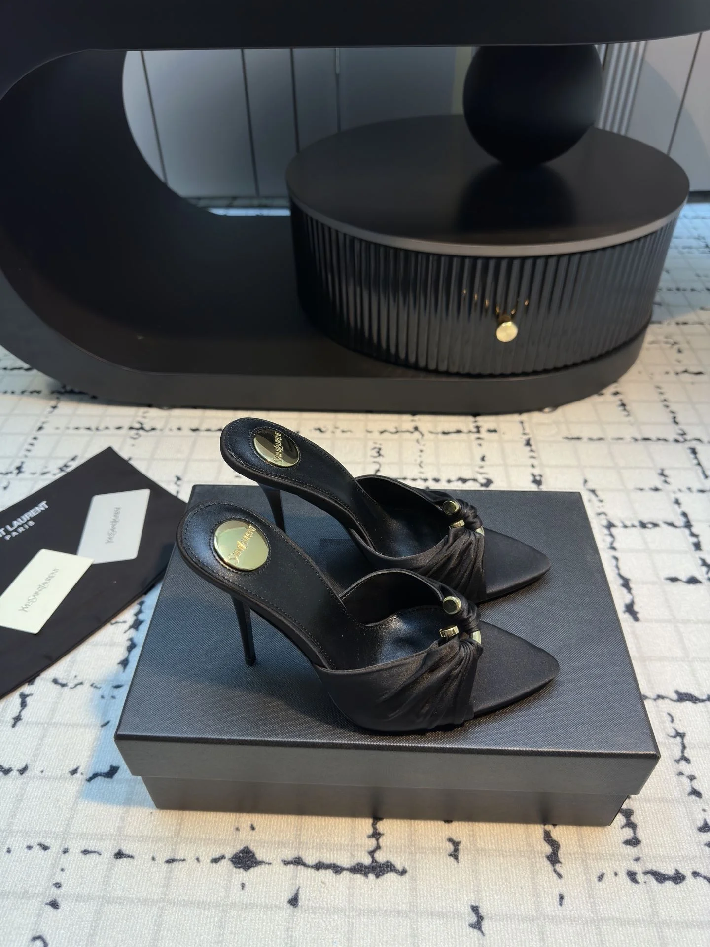 Ysl Sandals OdorResistant 7142
