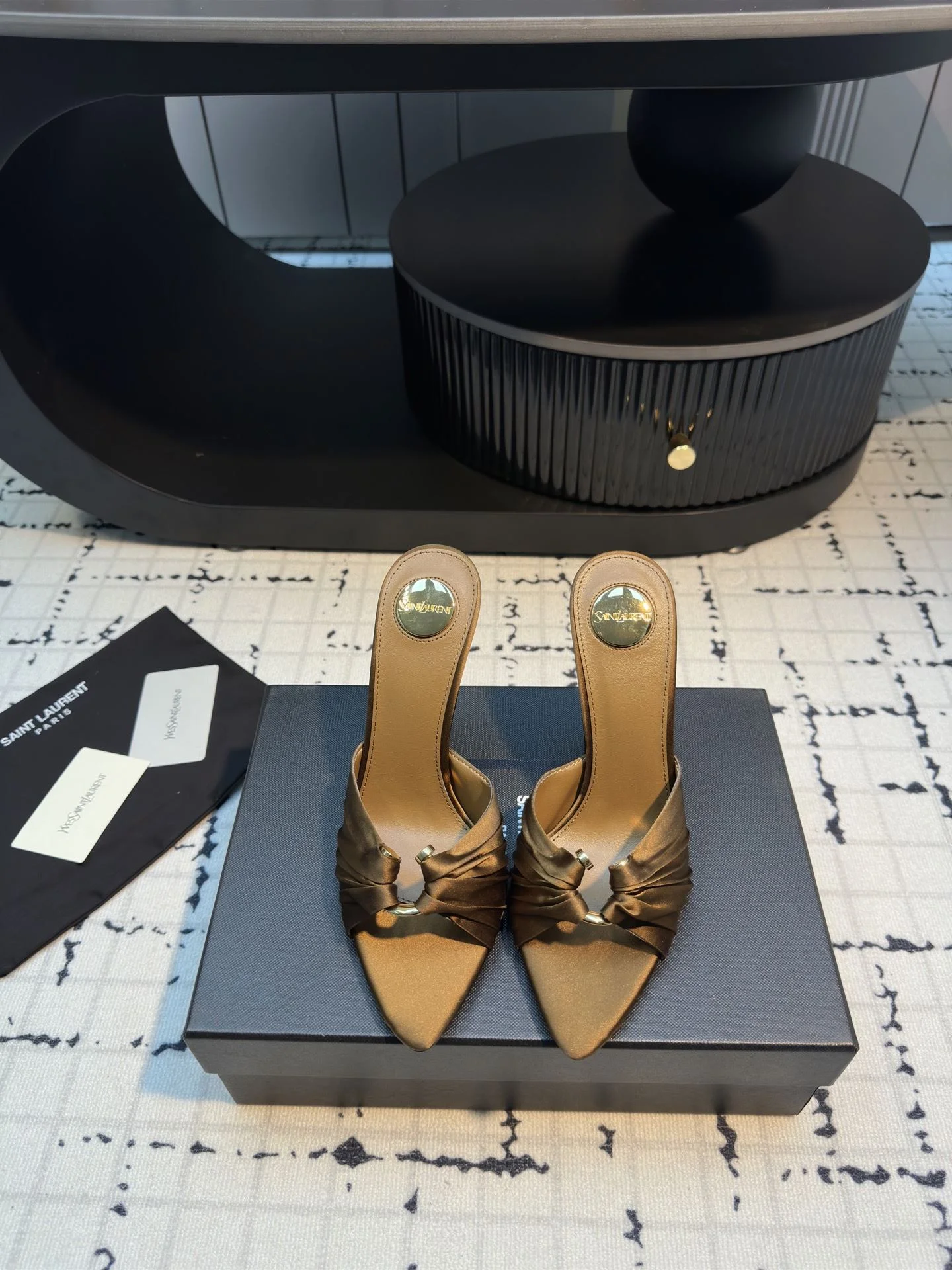 Ysl Sandals Trendsetting 7034
