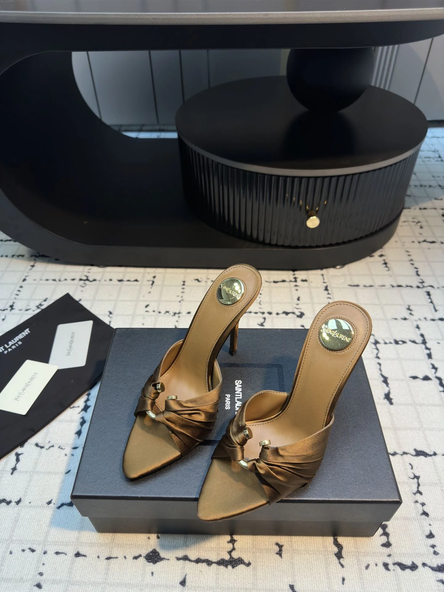 Ysl Sandals Trendsetting 7034