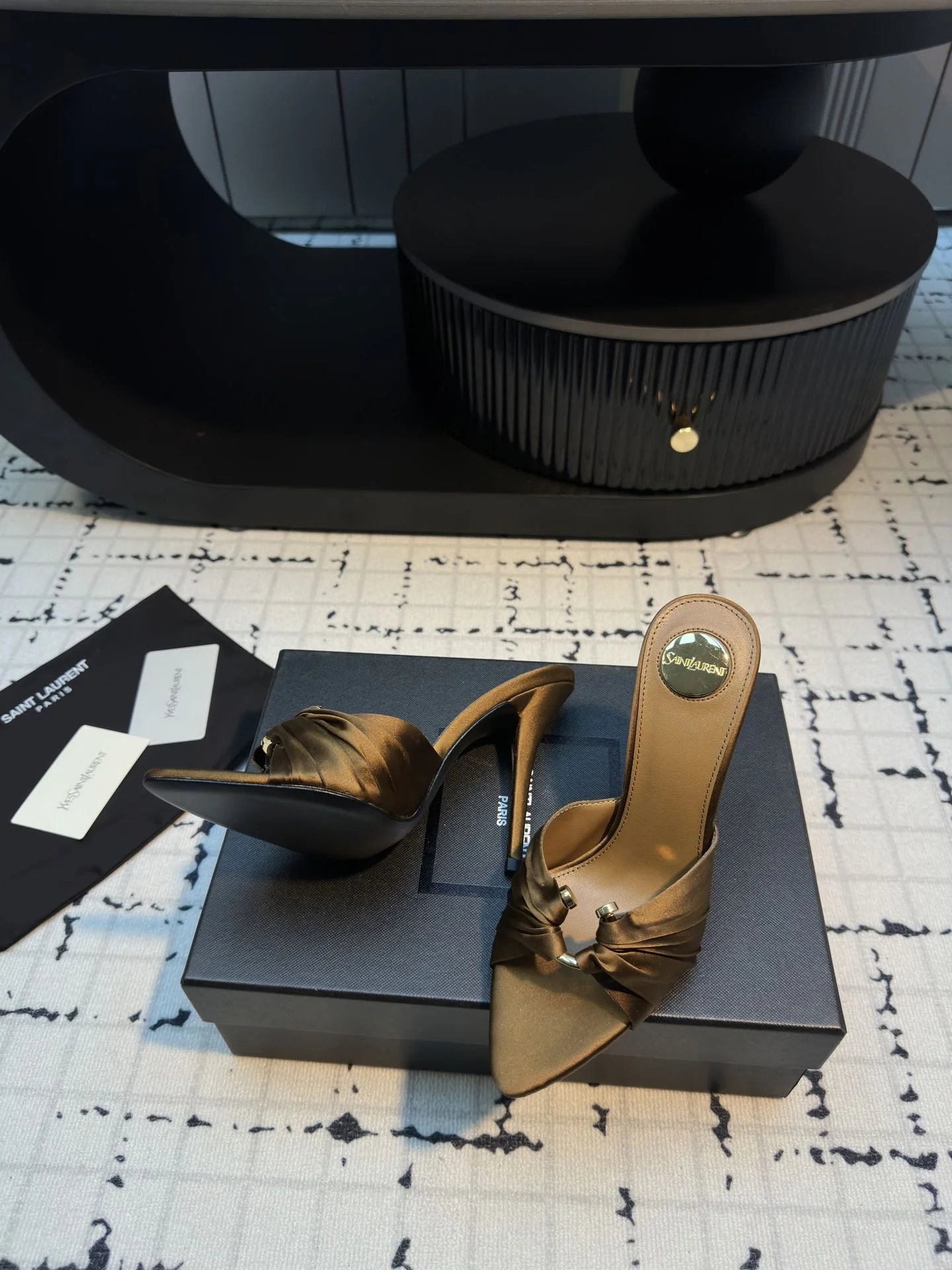 Ysl Sandals Trendsetting 7034
