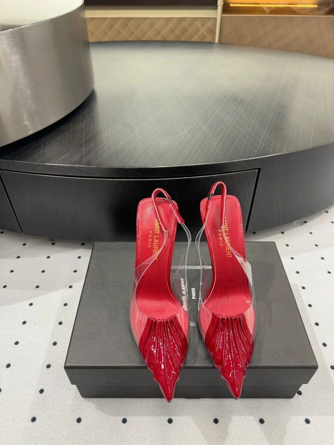 Flexible Ysl Sandals 7033