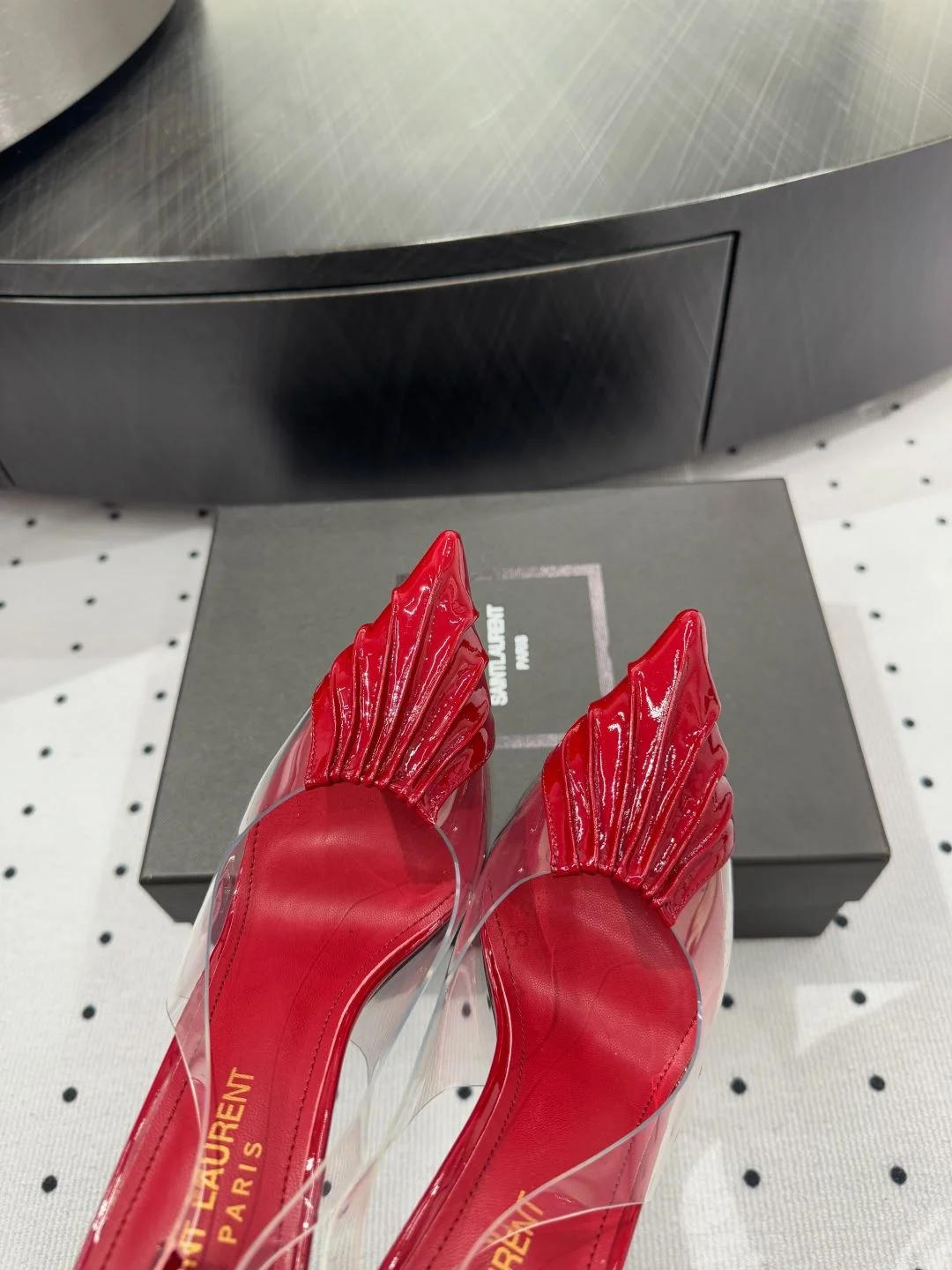Flexible Ysl Sandals 7033