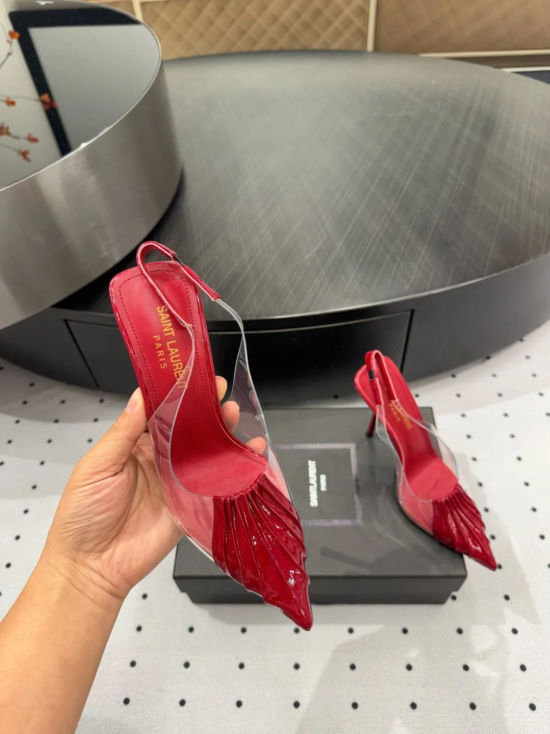 Flexible Ysl Sandals 7033