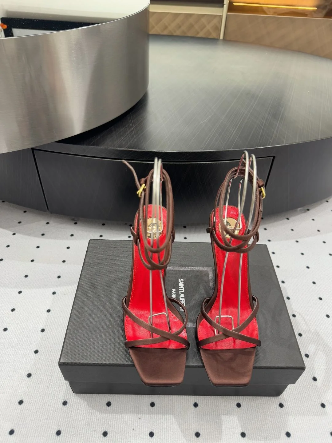 Unique Ysl Sandals 7050