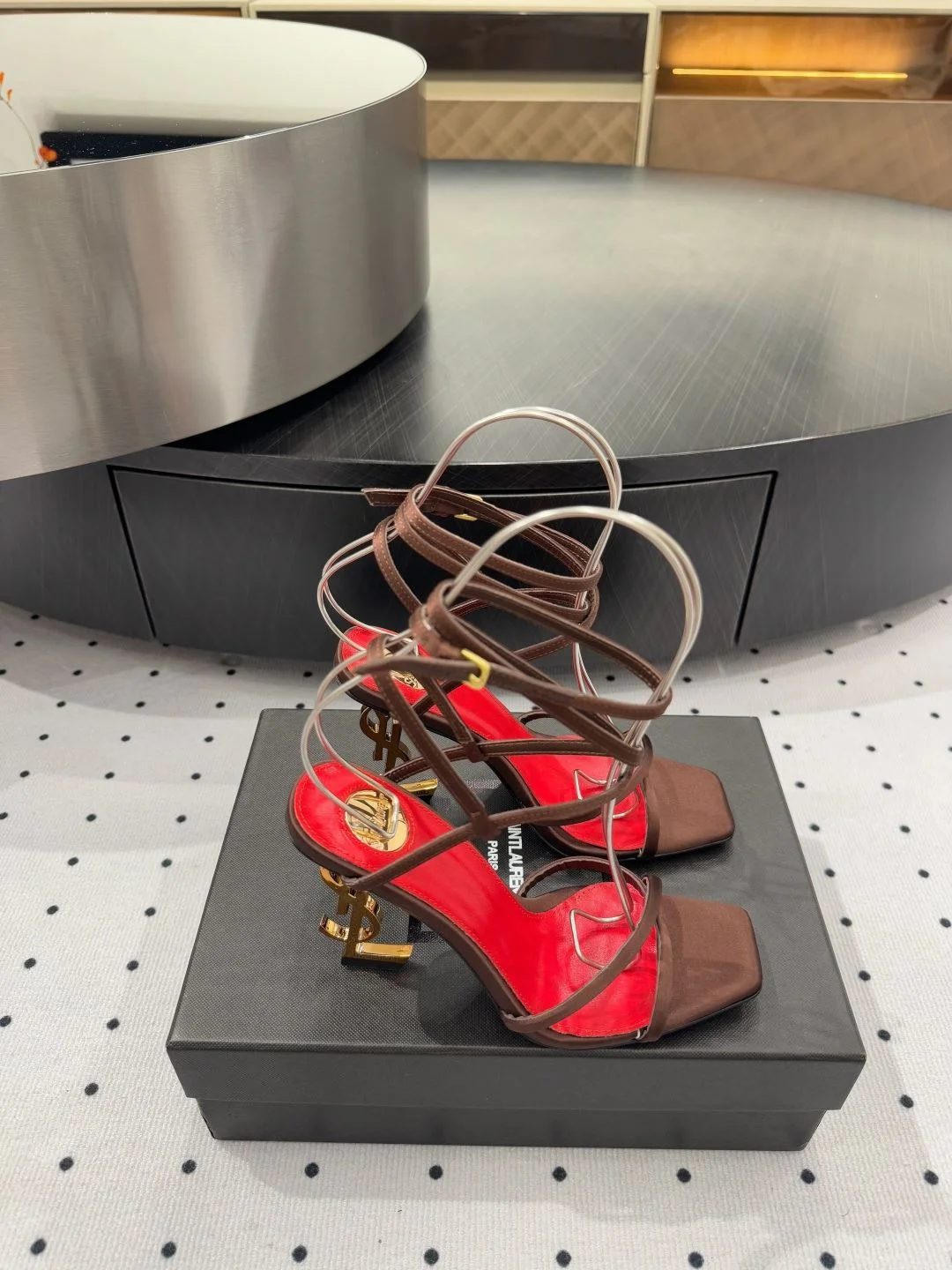 Unique Ysl Sandals 7050