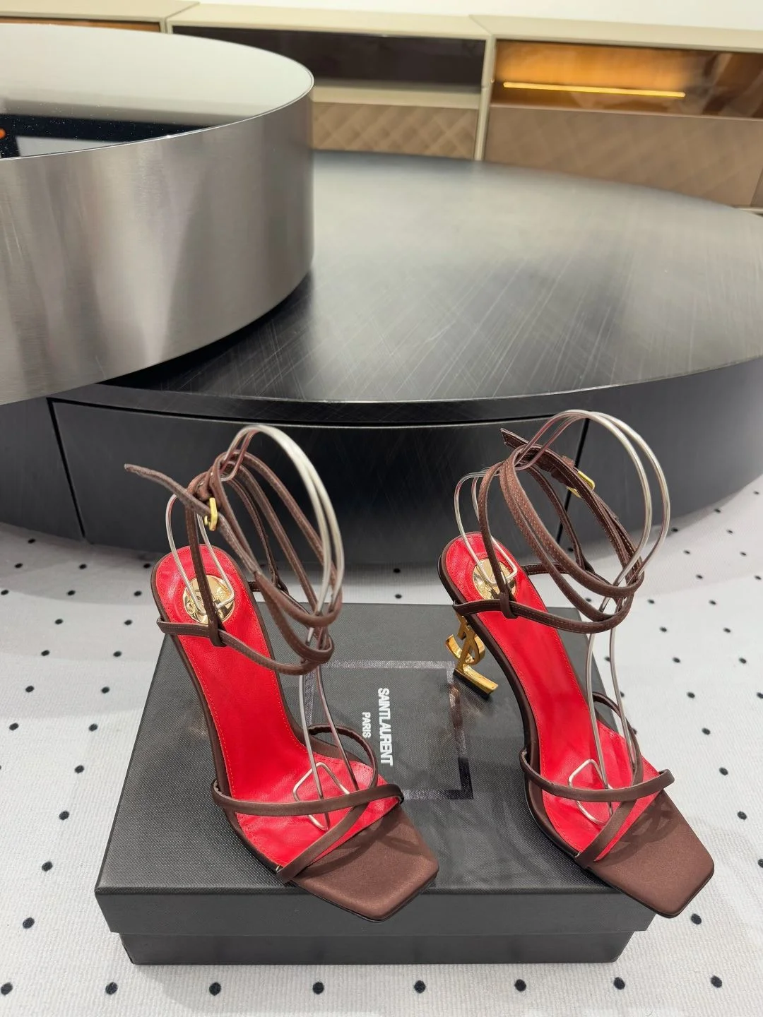 Unique Ysl Sandals 7050