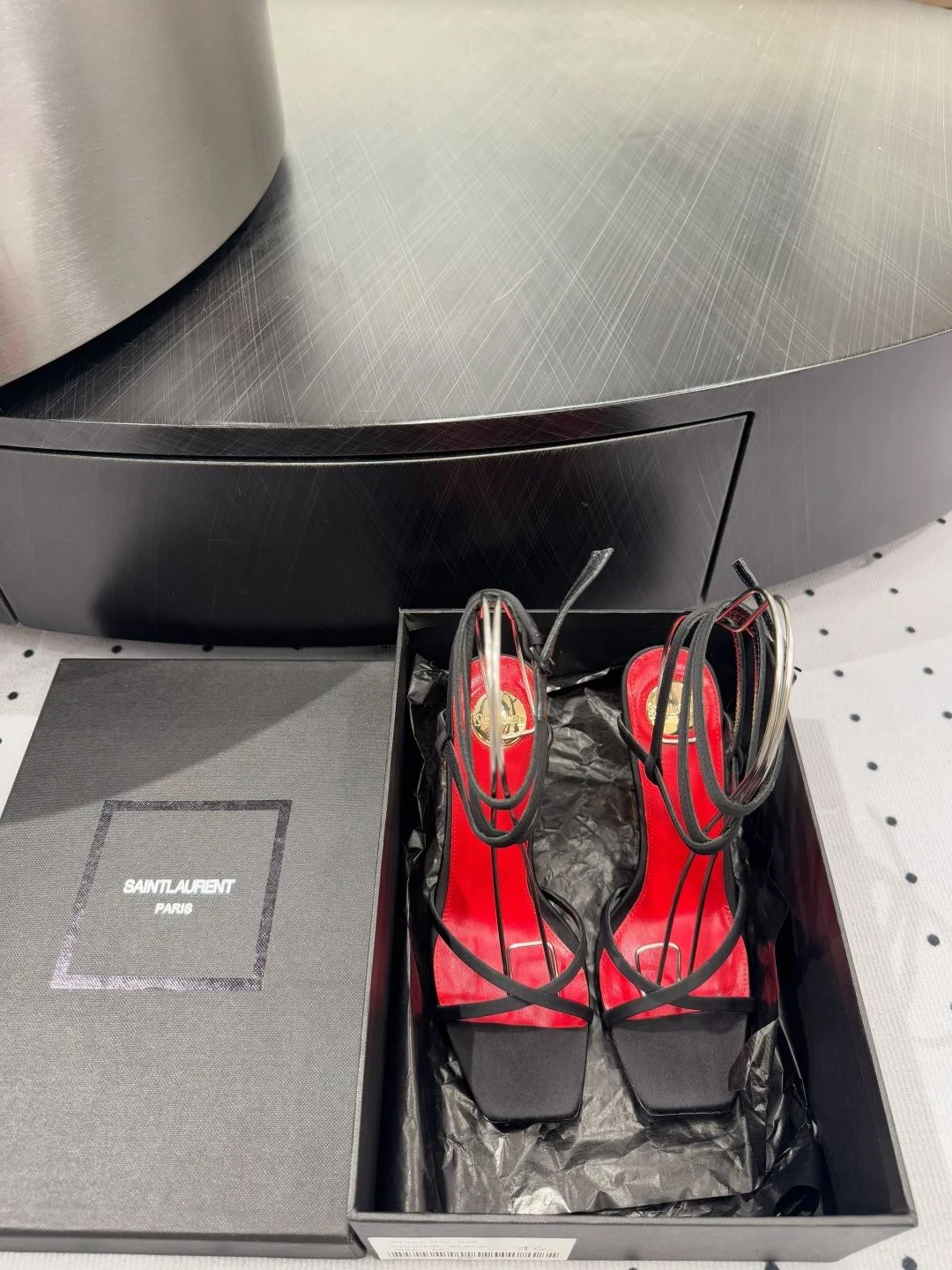 Ysl Sandals Unisex 7066