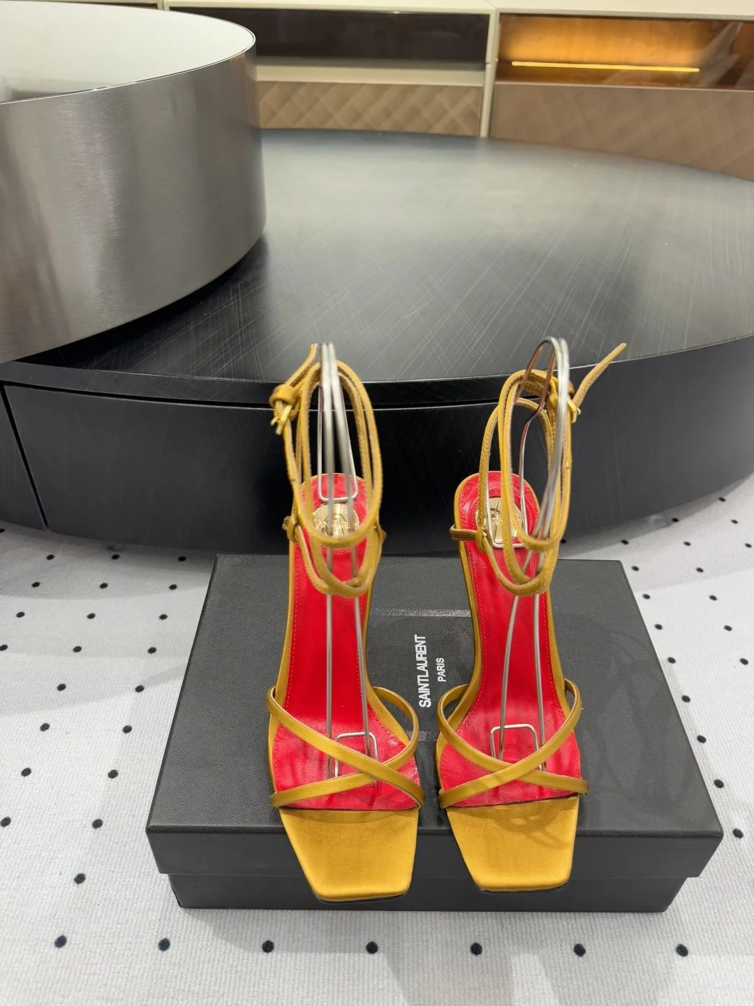 Lightweight Ysl Sandals 7040