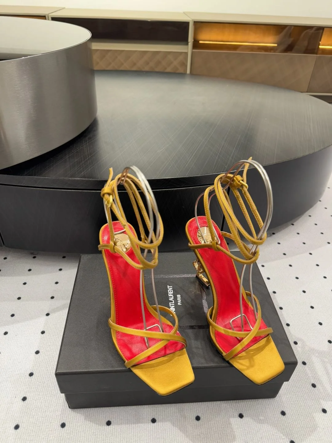 Lightweight Ysl Sandals 7040