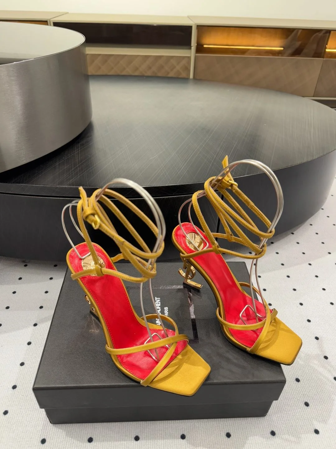 Lightweight Ysl Sandals 7040