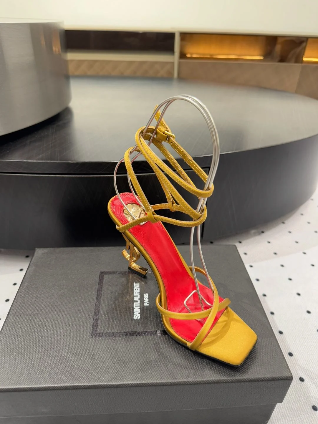 Lightweight Ysl Sandals 7040