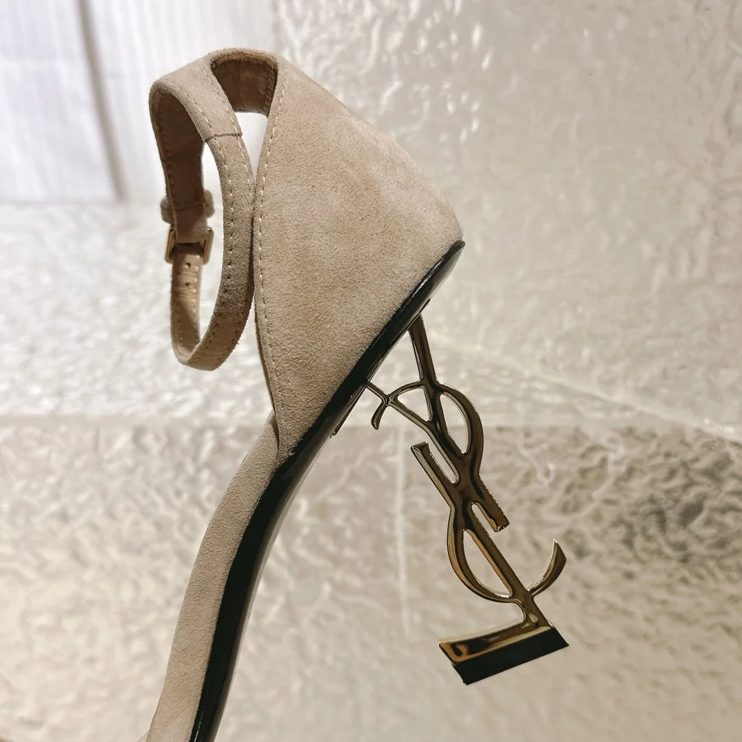 Trendsetting Ysl Sandals 7011
