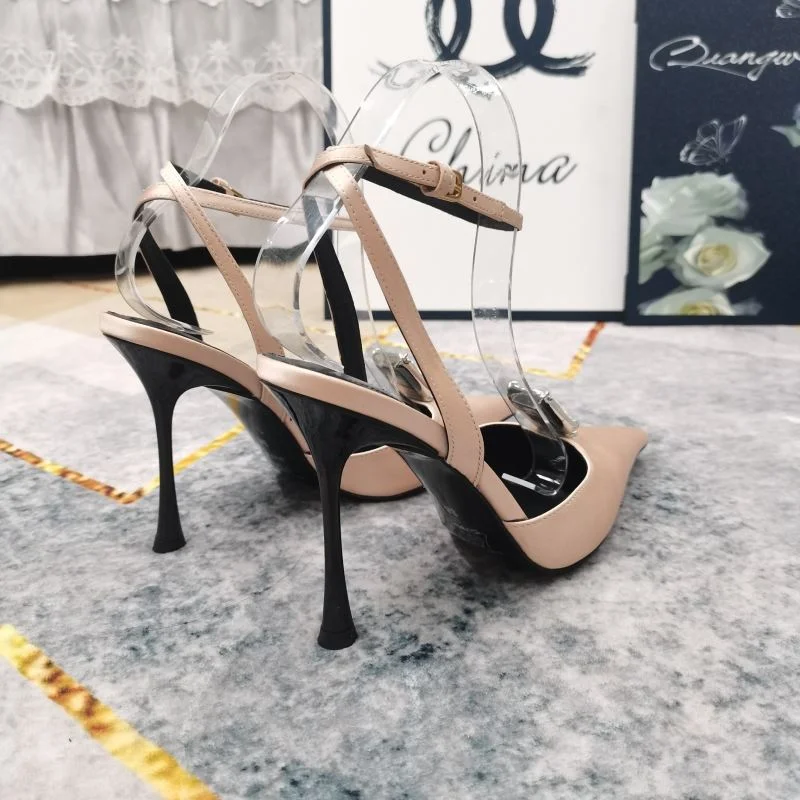 Trendsetting Ysl Sandals 11111