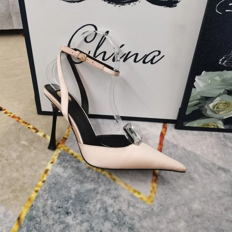 Trendsetting Ysl Sandals 11111