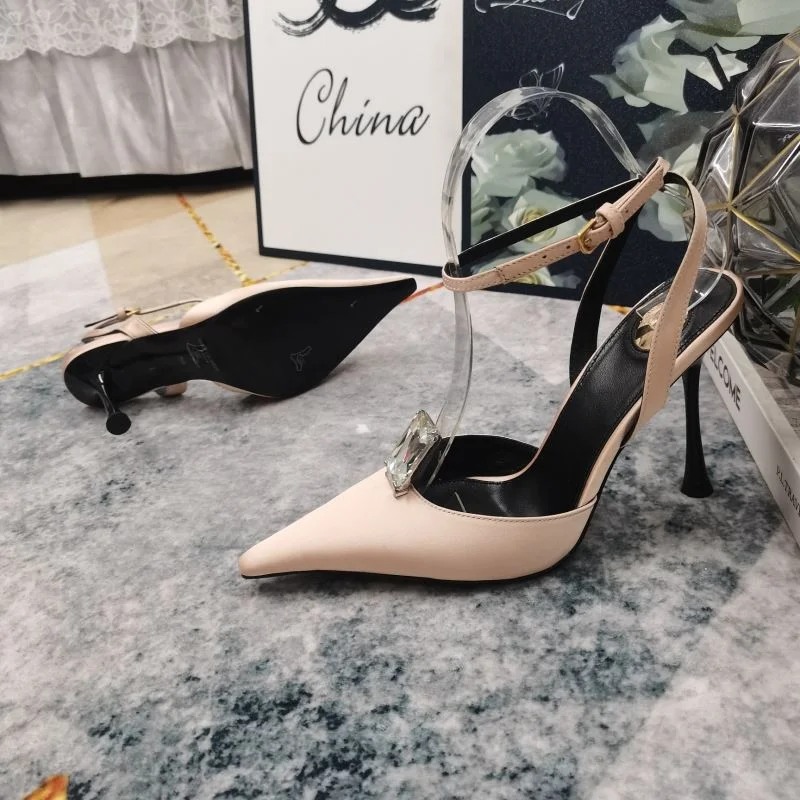 Trendsetting Ysl Sandals 11111