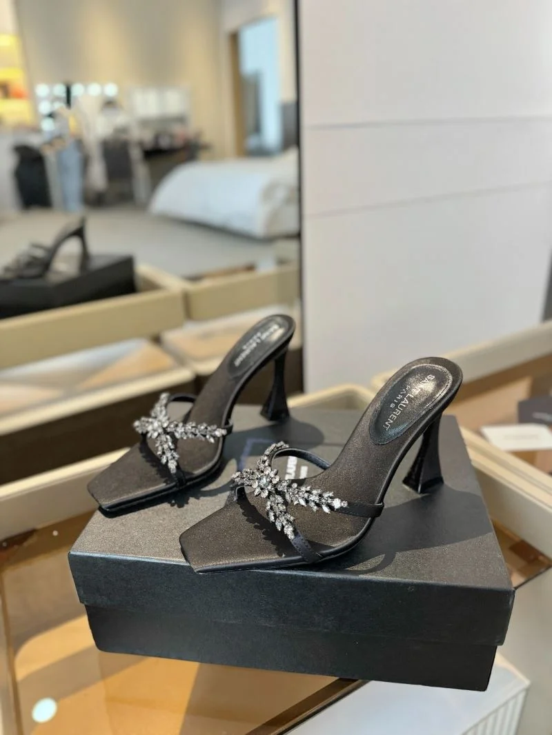 Ysl Sandals Stylish 11100