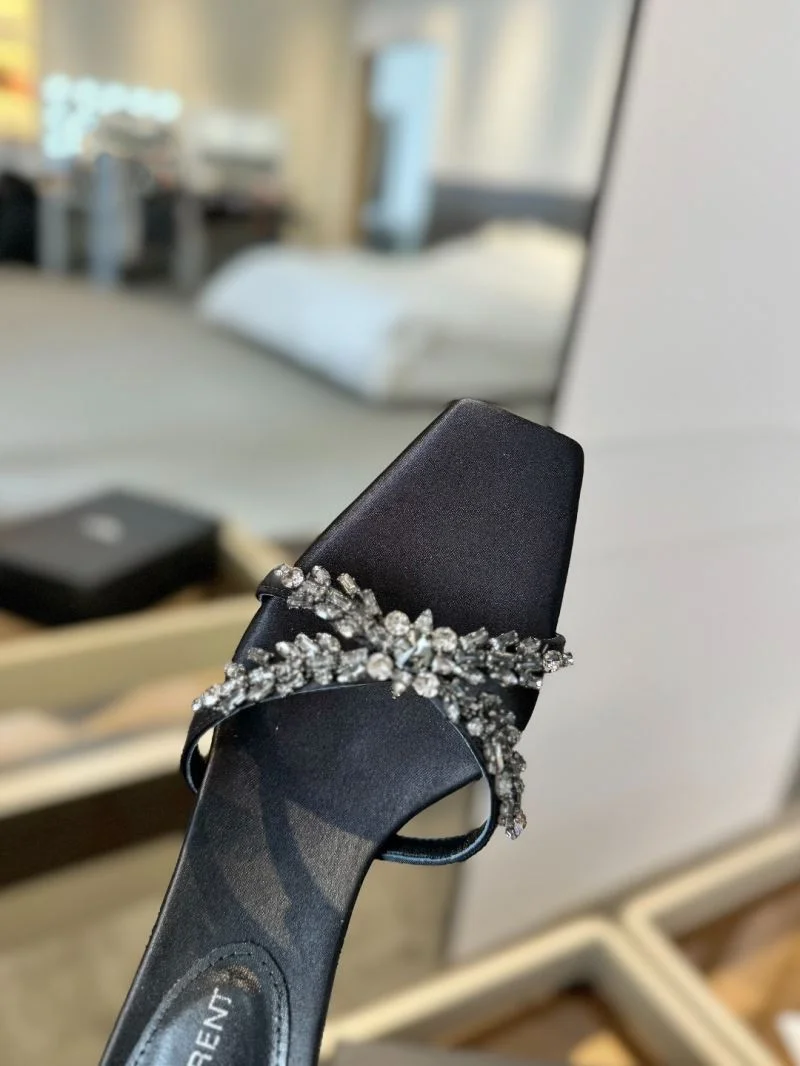 Ysl Sandals Stylish 11100