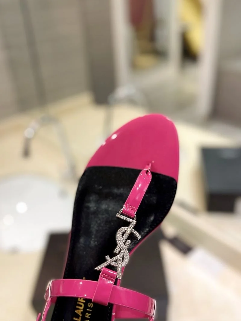 Trendsetting Ysl Sandals 11065