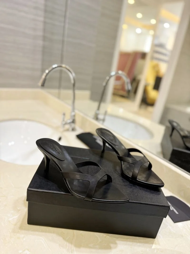 WrinkleFree Ysl Sandals 11047