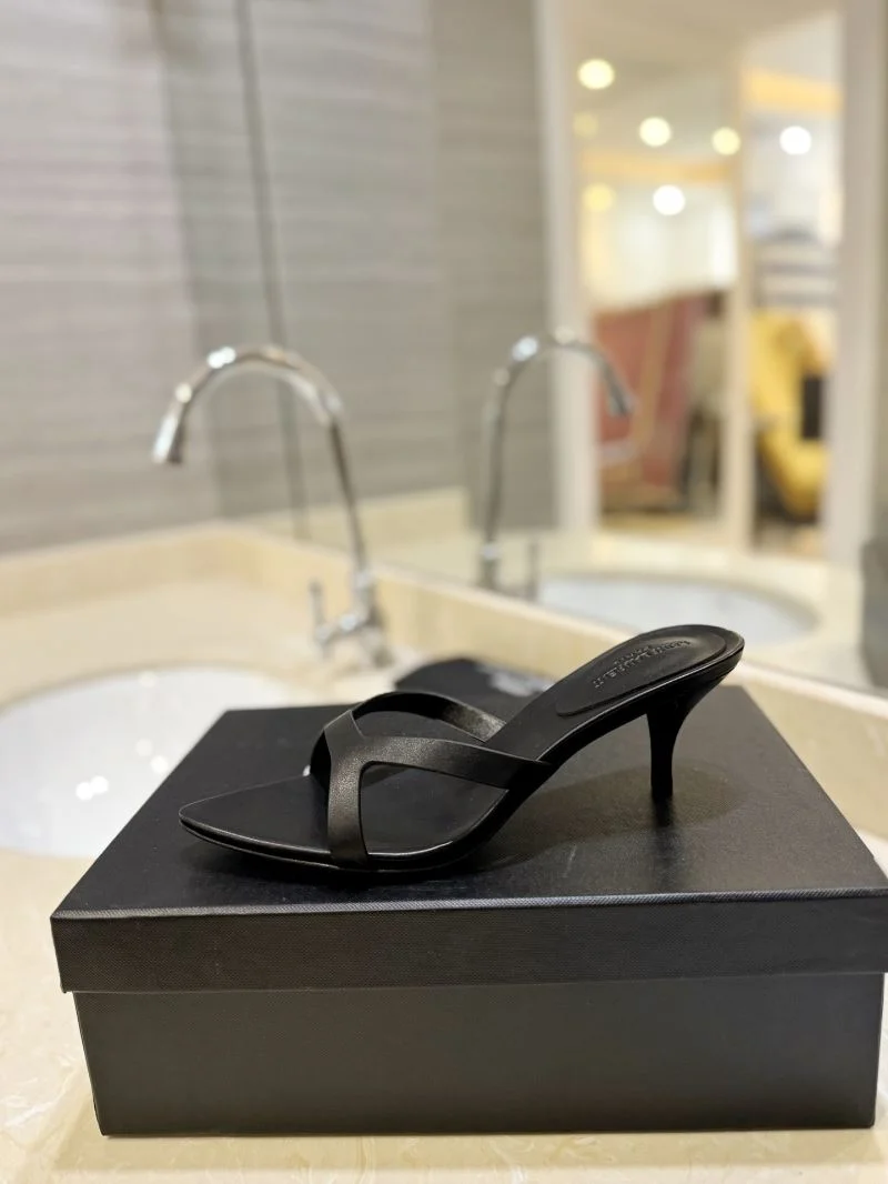 WrinkleFree Ysl Sandals 11047
