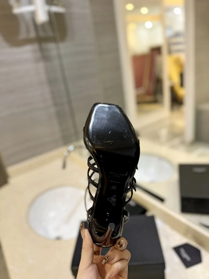 Versatile Ysl Sandals 11042
